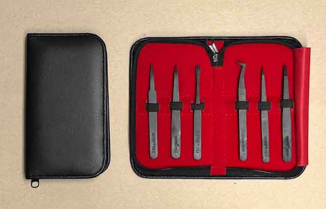 6 piece plastic tweezers set in storage case